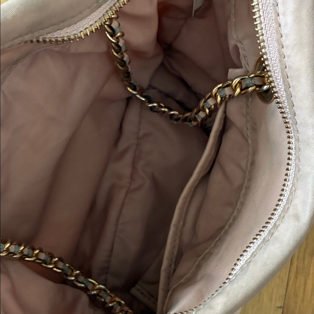 Tory Burch Ella Blush nylon Logo Chain Shoulder Bag - Picture 7 of 9